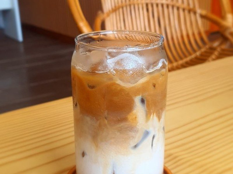 Iced Pandan Macchiato Latte