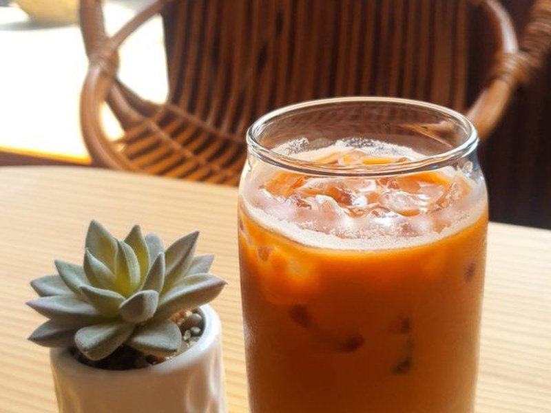 Iced Thai Tea Latte