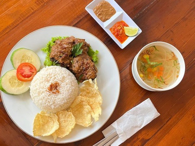Iga Bakar Saus Kacang